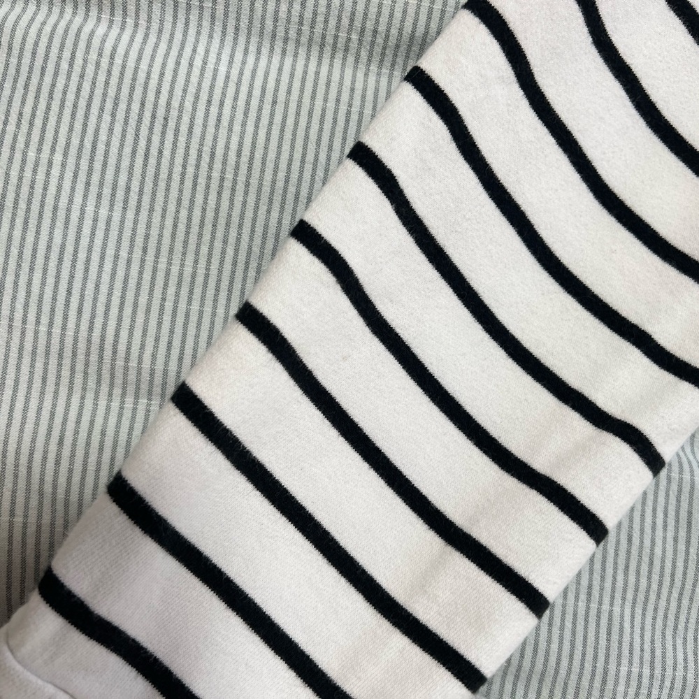 Ralph Lauren White & Black Striped Hooded Pullover - Picture 8 of 13